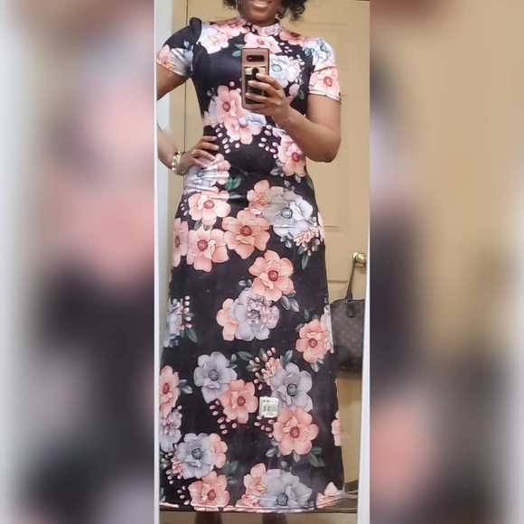 Maxi Dress - Picture 2 of 2